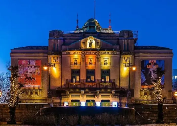 Historic Charm In Bergens Heart * 卑爾根